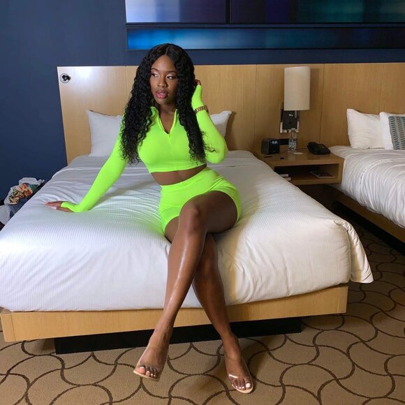 Meet your Posher, Lindsay - Picture 16 of 16